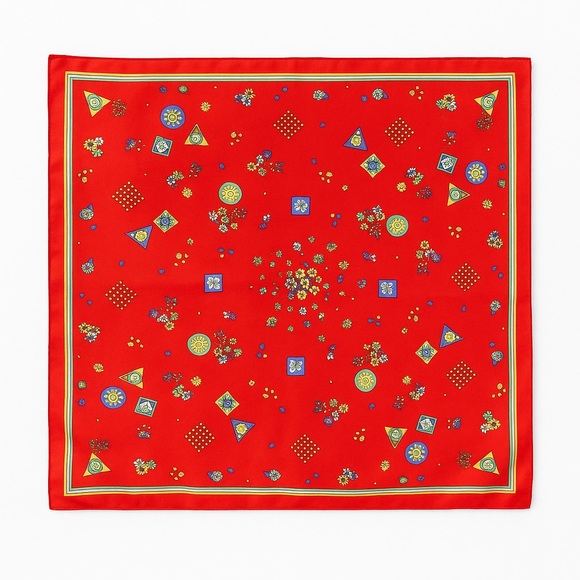 Small Square Patterned Scarf Red - Picture 1 of 4